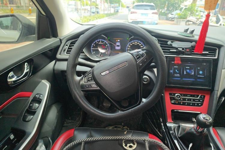 Used Venucia D60 2019 1.6L XL Manual SmartConnect Elite Edition Steering Wheel