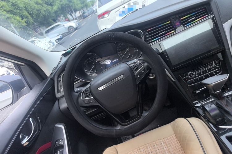 Used Venucia D60 2019 100 000 Honor 1.6L XL CVT Chenku Edition China VI Standard Steering Wheel