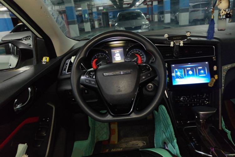 Used Venucia D60 2019 100 000 Honor 1.6L XL CVT Chenku Edition China VI Standard Steering Wheel