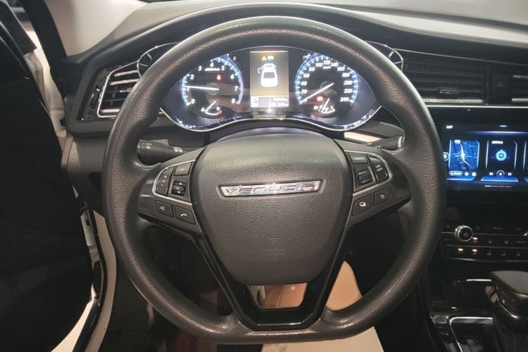 Used Venucia D60 2019 100 000 Honor 1.6L XL CVT Chenku Edition China V Standard Steering Wheel