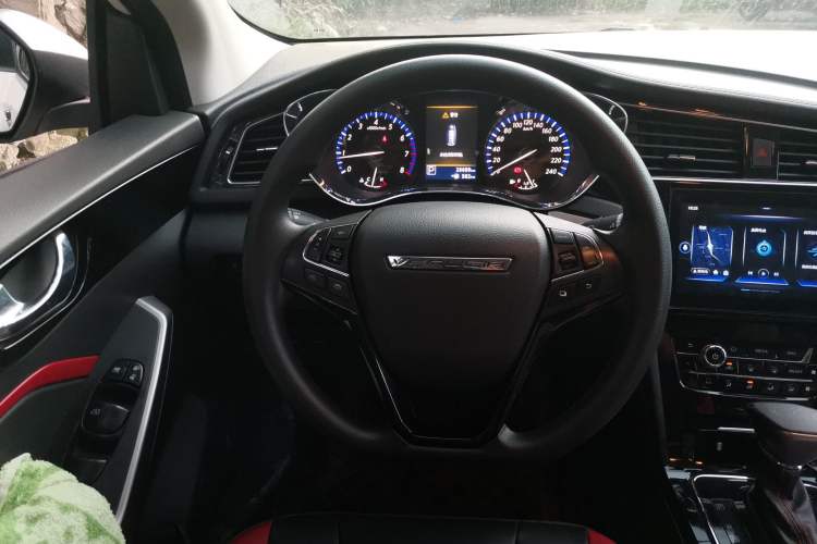 Used Venucia D60 2019 1.6L XL CVT Smart Connect Elite Edition Steering Wheel