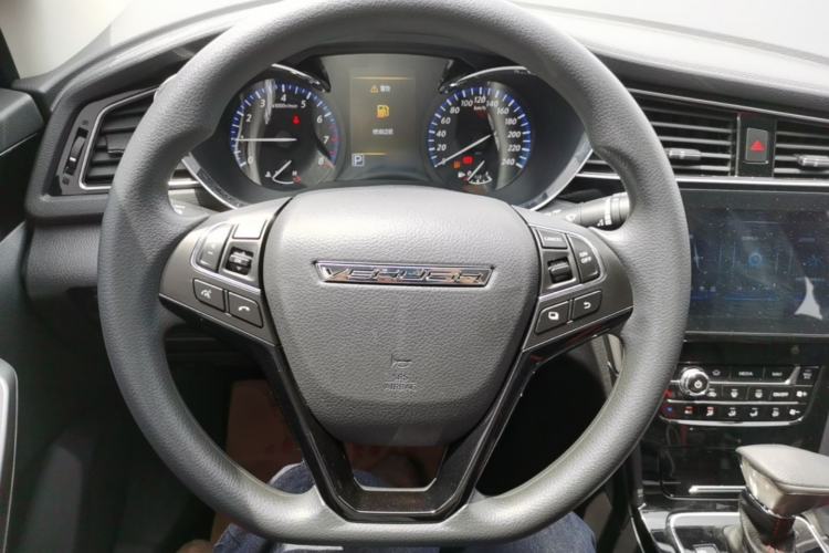 Used Venucia D60 2019 100 000 Honor 1.6L XL CVT Chenku Edition China VI Standard Steering Wheel