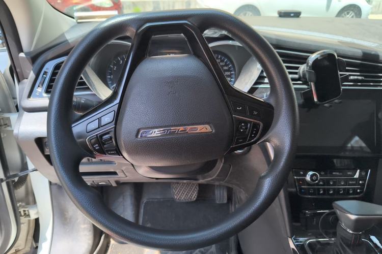 Used Venucia D60 2019 100 000 Honor 1.6L XL CVT Chenku Edition China VI Standard Steering Wheel