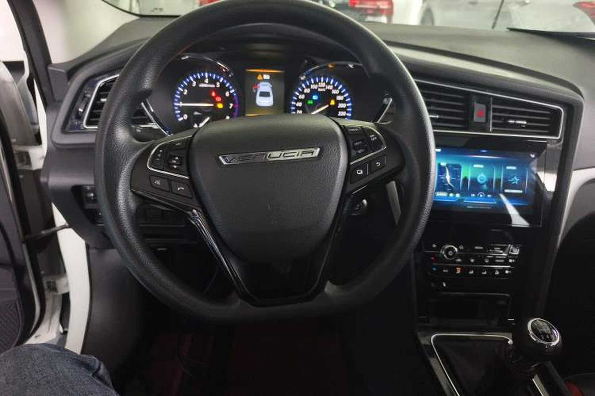 Used Venucia D60 2019 100 000 Glory 1.6L XL Manual Chenku Edition China VI Steering Wheel