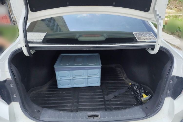 Used Venucia D60 2019 100 000 Honor 1.6L XL CVT Chenku Edition China VI Standard Trunk