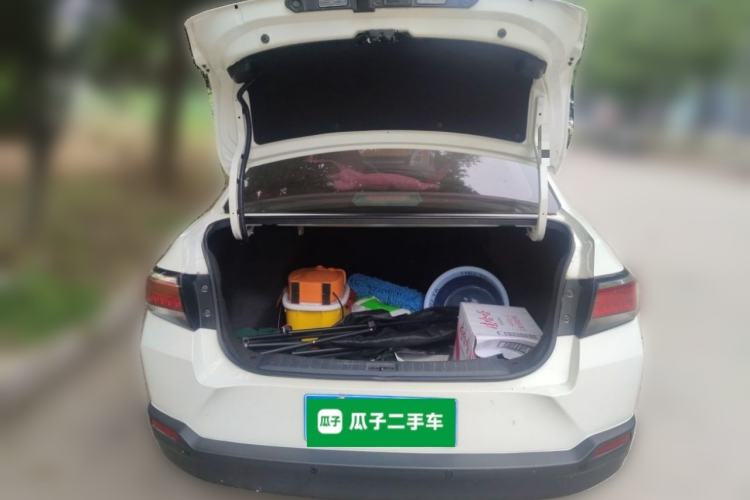 Used Venucia D60 2019 100 000 Honor 1.6L XL CVT Chenku Edition China VI Standard Trunk