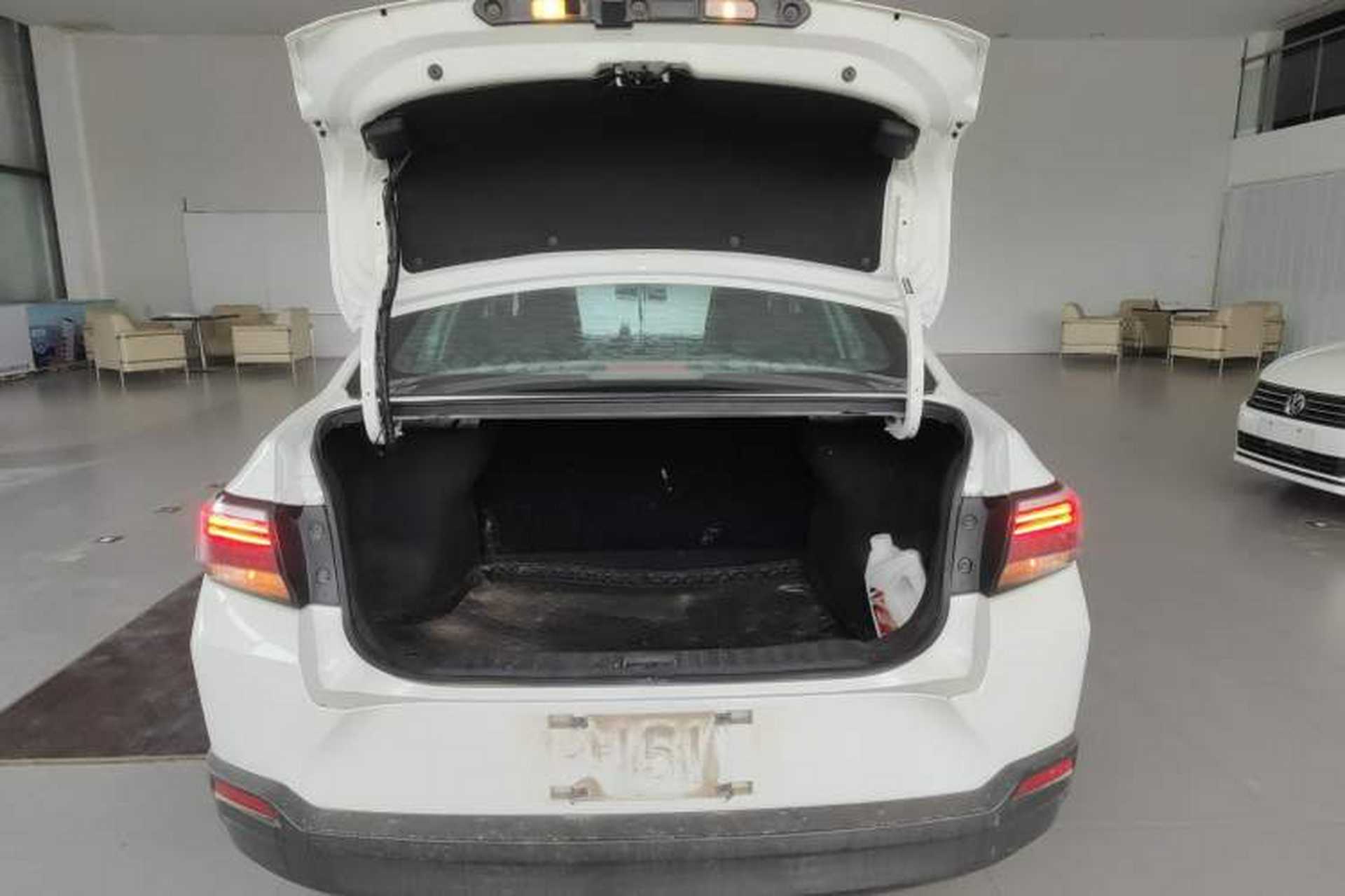 Used Venucia D60 2019 100 000 Glory 1.6L Entry Manual ChenShang Edition China VI Trunk