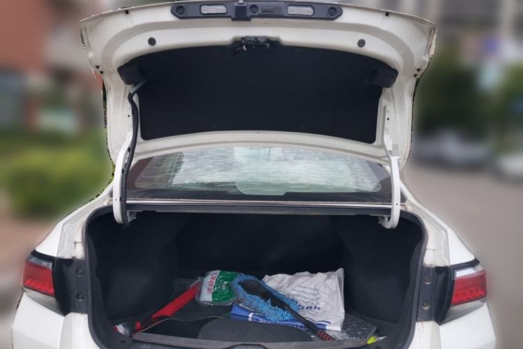 Used Venucia D60 2019 1.6L XL CVT Smart Connect Elite Edition Trunk
