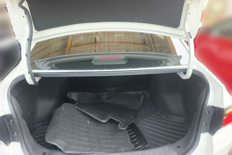 Used Venucia D60 2019 1.6L XL CVT Smart Connect Elite Edition Trunk
