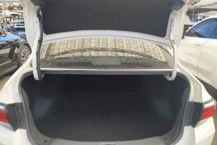 Used Venucia D60 2019 100 000 Glory 1.6L Entry Manual ChenShang Edition China VI Trunk