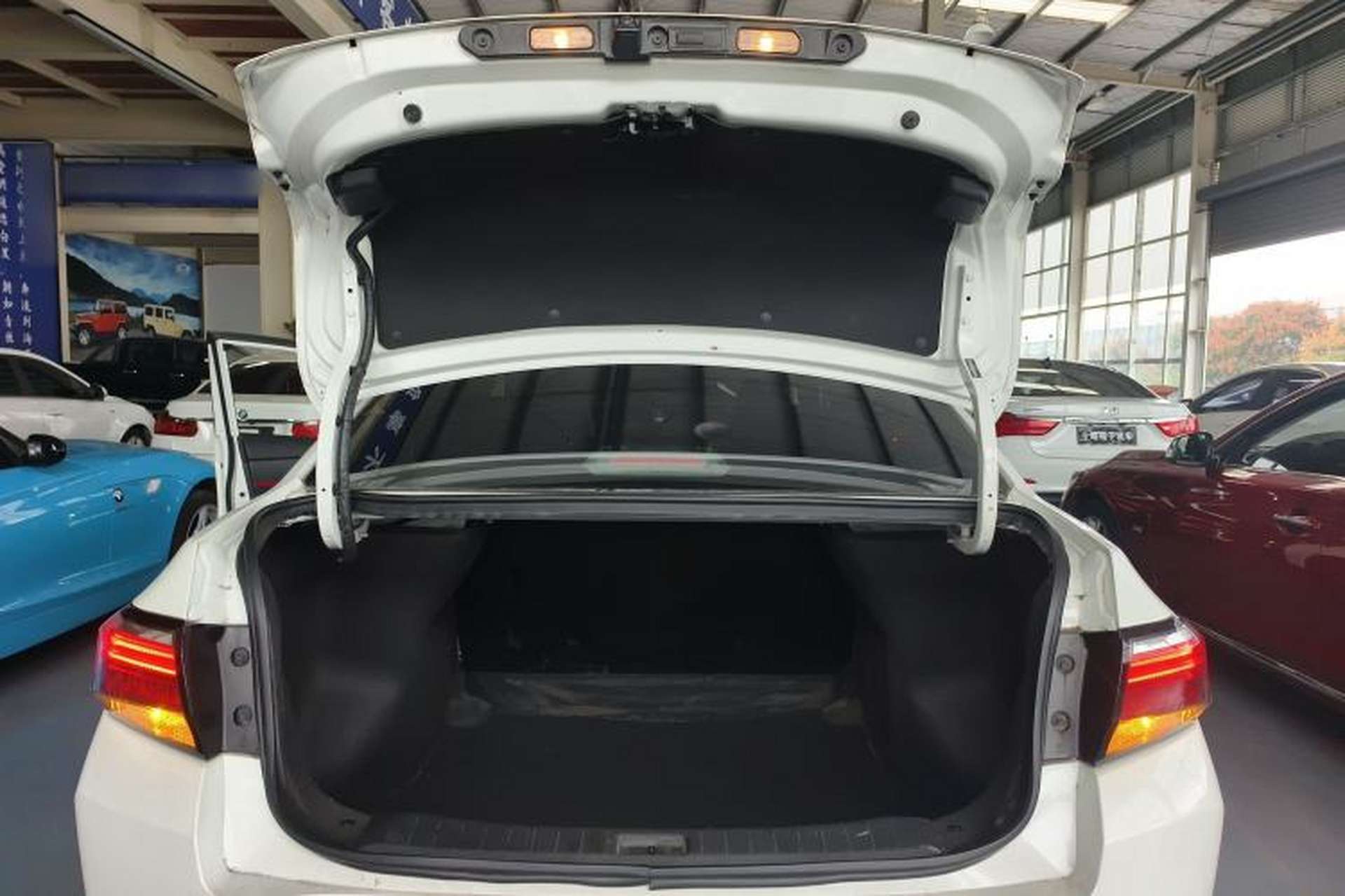 Used Venucia D60 2019 100 000 Glory 1.6L XL Manual Chenku Edition China VI Trunk