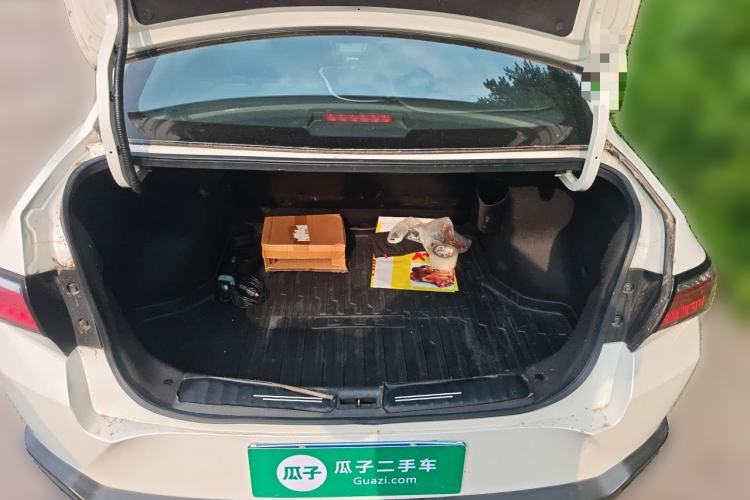 Used Venucia D60 2019 100 000 Glory 1.6L XL Manual Chenku Edition China VI Trunk