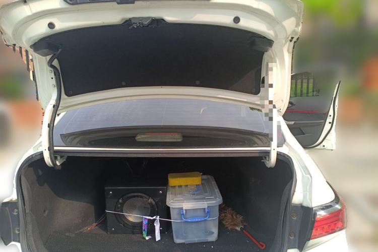 Used Venucia D60 2019 1.6L XL CVT Smart Connect Elite Edition Trunk