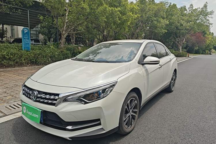 Venucia D60 2019 1.6L XL CVT Smart Connect Elite Edition usado Guazi used car, China used car export, Used car for sale, Used cars, Cheapest cars for sale