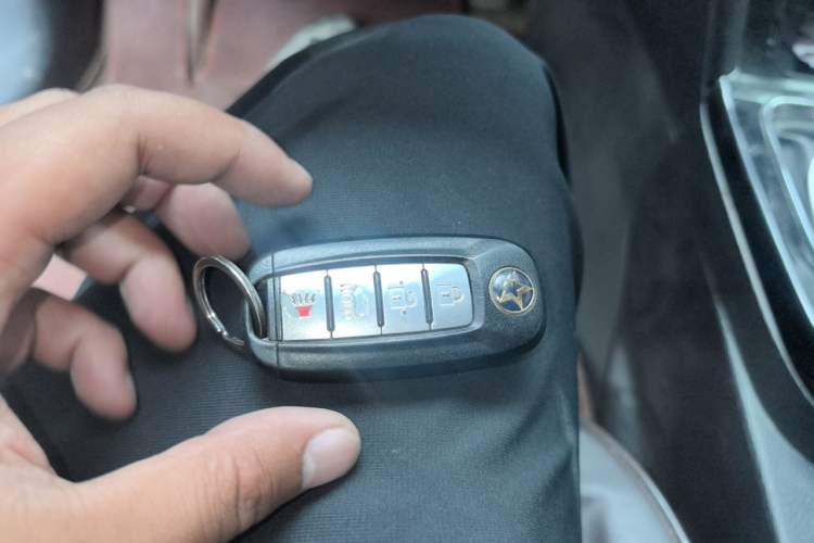 Used Venucia D60 2019 1.6L XE Manual Comfort Edition Vehicle Key
