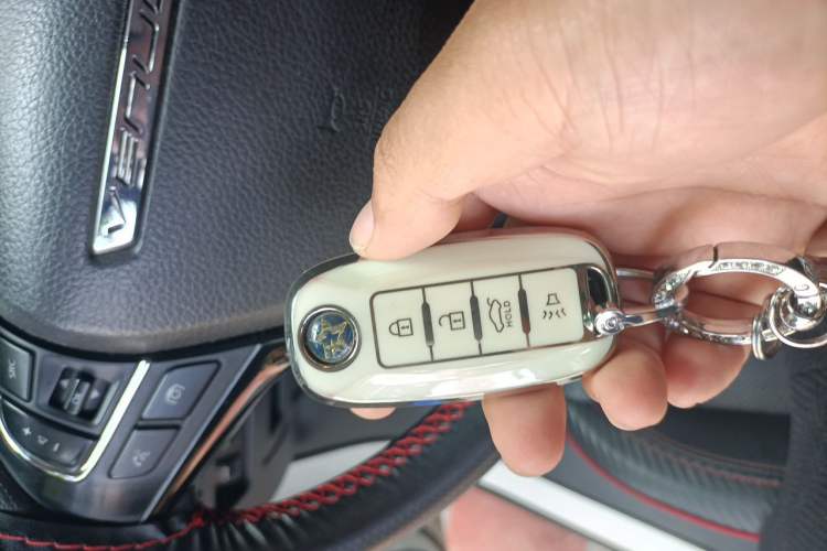 Used Venucia D60 2019 1.6L XV CVT Smart Connect Luxury Edition Vehicle Key