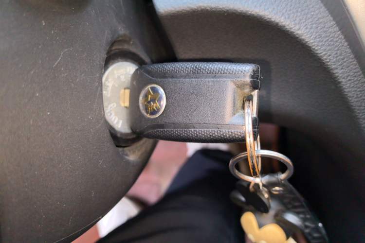 Used Venucia D60 2019 100 000 Glory 1.6L Entry Manual ChenShang Edition China VI Vehicle Key