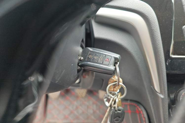 Used Venucia D60 2019 100 000 Glory 1.6L Entry Manual ChenShang Edition China VI Vehicle Key