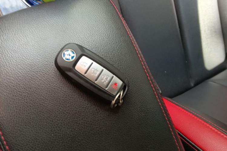 Used Venucia D60 2019 100 000 Honor 1.6L XL CVT Chenku Edition China VI Standard Vehicle Key