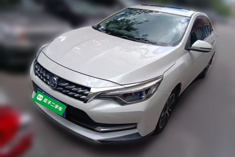 Used Venucia D60 2019 100 000 Honor 1.6L XL CVT Chenku Edition China VI Standard Guazi used car, China used car export, Used car for sale, Used Venucia cars, Cheapest cars for sale