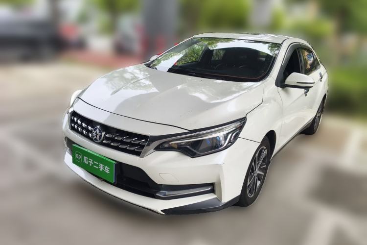 Used Venucia D60 2019 1.6L XL Manual SmartConnect Elite Edition Guazi used car, China used car export, Used car for sale, Used cars, Cheapest cars for sale