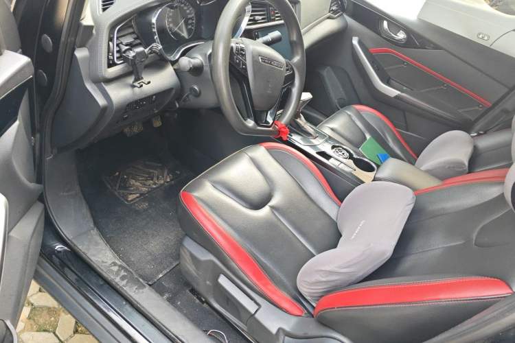 Used Venucia D60 2020 1.6L XL CVT Enjoyment Edition Driver Seat