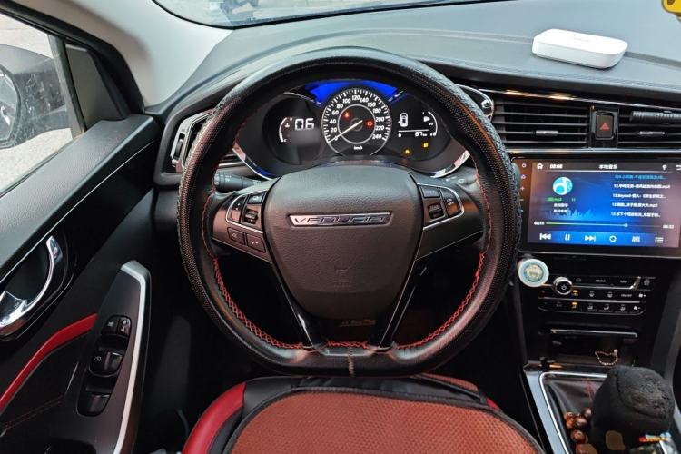 Used Venucia D60 2020 1.6L XL Manual Enjoyment Edition Steering Wheel