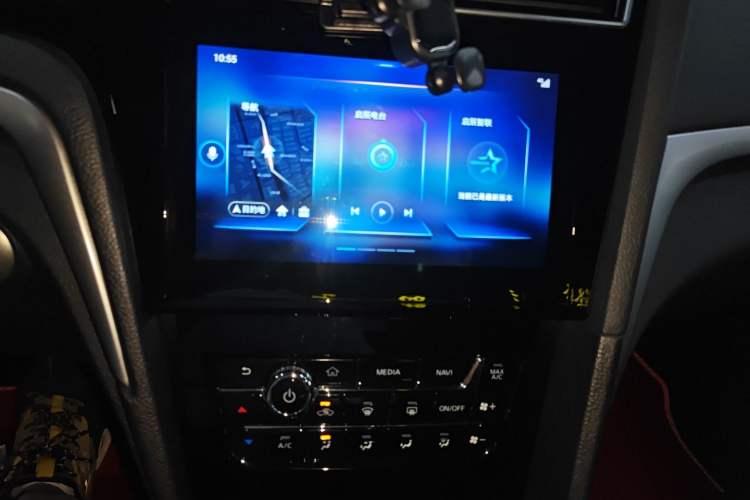 Used Venucia D60 2020 1.6L XL CVT Enjoyment Edition Audio And AC Panel