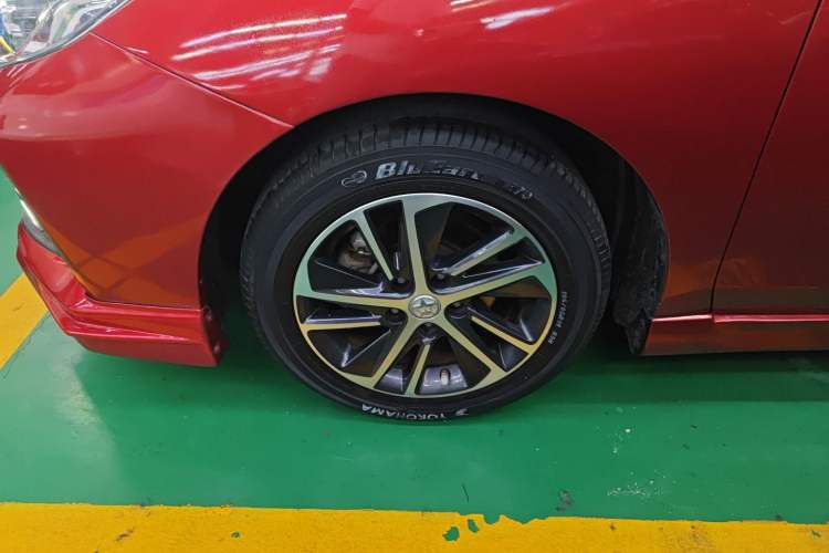 Used Venucia D60 2020 1.6L XL CVT Enjoyment Edition Left Front Wheel Hub