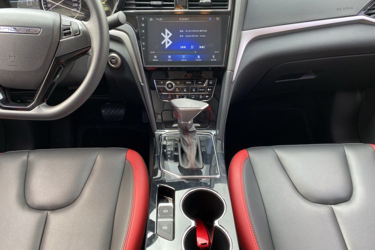 Used Venucia D60 2020 1.6L XL CVT Enjoyment Edition Audio And AC Panel