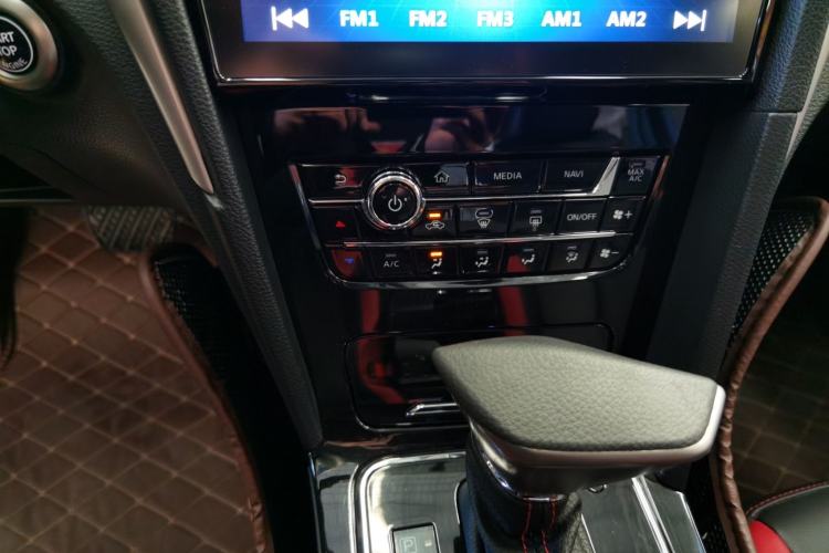 Used Venucia D60 2020 1.6L XL CVT Enjoyment Edition Audio And AC Panel