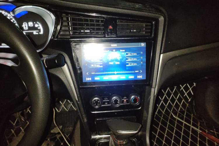 Used Venucia D60 2020 1.6L XE CVT Enjoyment Edition Audio And AC Panel