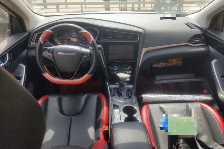 Used Venucia D60 2020 1.6L XL CVT Enjoyment Edition Center Console