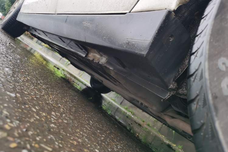 Used Venucia D60 2020 1.6L Entry Manual Comfort Edition Chassis Rear Left