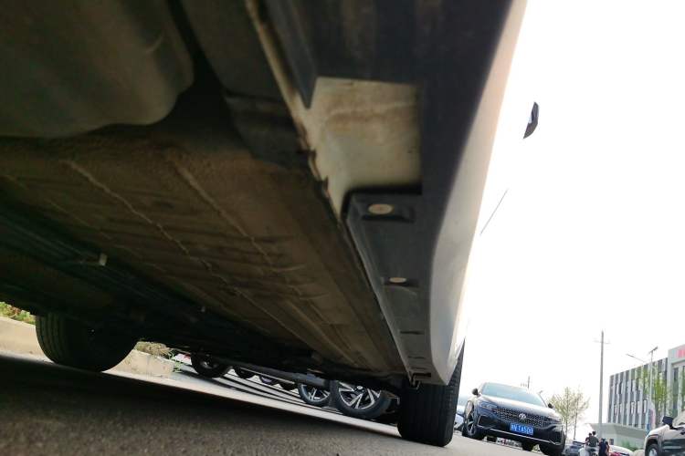 Used Venucia D60 2020 1.6L Entry Manual Comfort Edition Chassis Rear Right