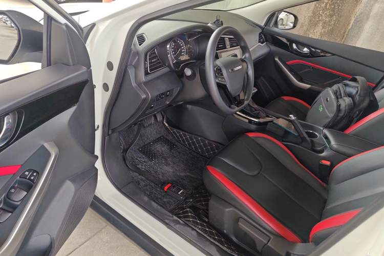 Used Venucia D60 2020 1.6L XE CVT Enjoyment Edition Driver Seat