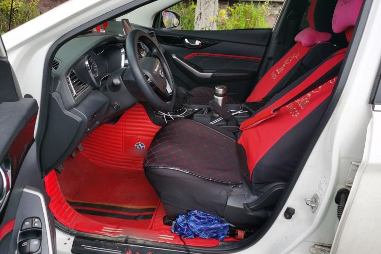Used Venucia D60 2020 1.6L Entry Manual Comfort Edition Driver Seat