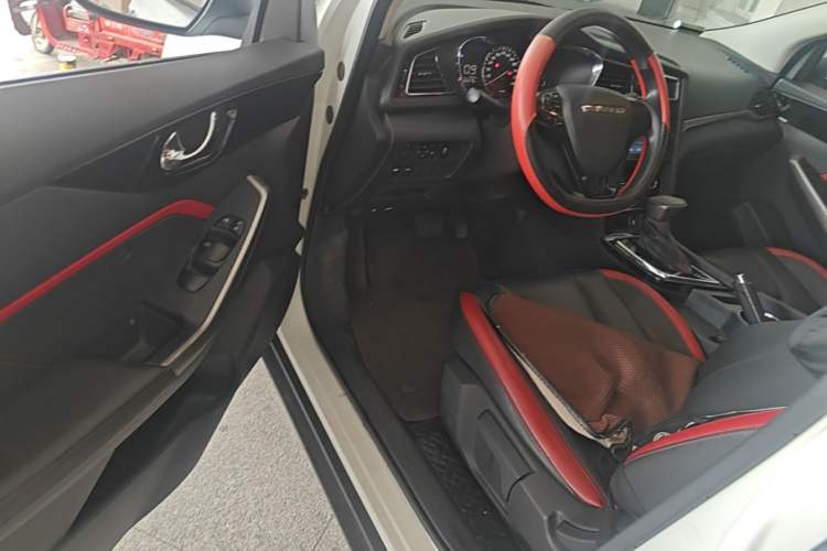 Used Venucia D60 2020 1.6L XE CVT Enjoyment Edition Driver Seat