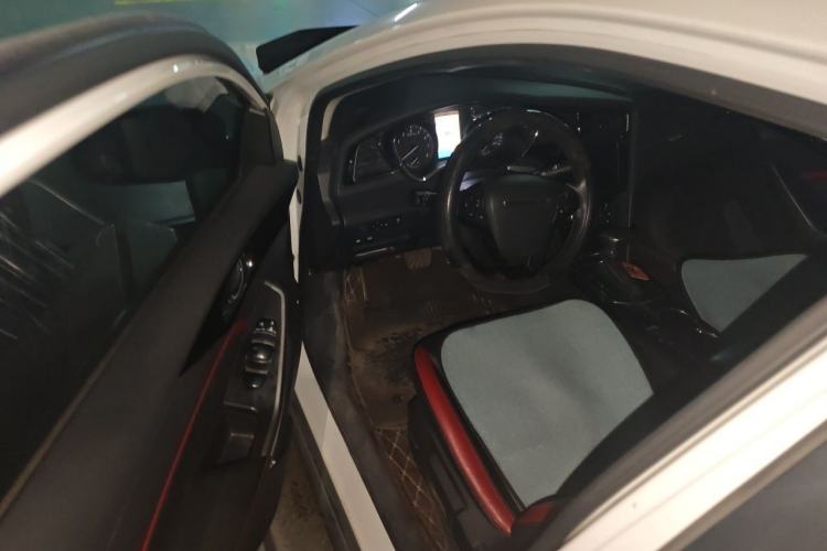 Used Venucia D60 2020 1.6L XL CVT Enjoyment Edition Driver Seat