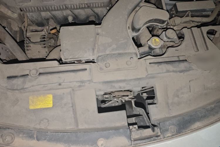 Used Venucia D60 2020 1.6L XL CVT Enjoyment Edition Engine Bay