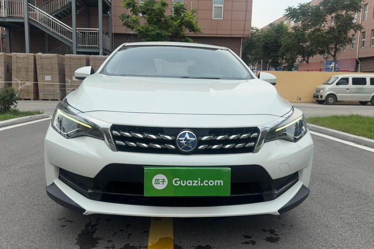 Used Venucia D60 2020 1.6L XE CVT Enjoyment Edition Exterior 1