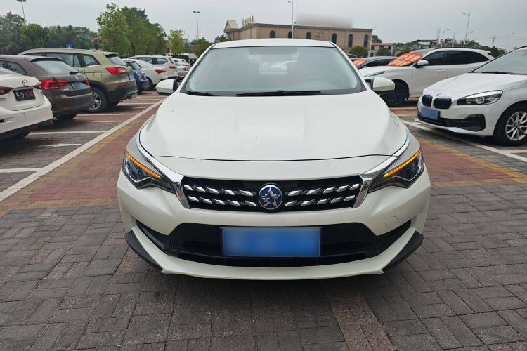 Used Venucia D60 2020 1.6L XE CVT Enjoyment Edition Exterior 1