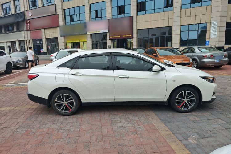 Used Venucia D60 2020 1.6L XE CVT Enjoyment Edition Exterior 2
