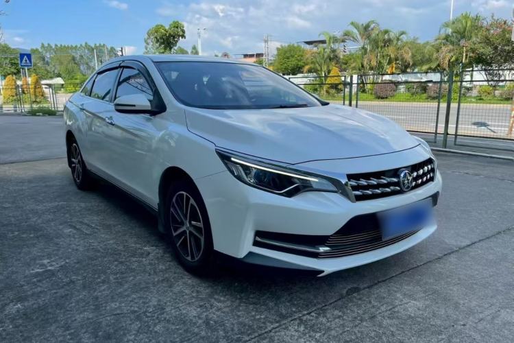 Used Venucia D60 2020 1.6L XL CVT Enjoyment Edition Exterior 2