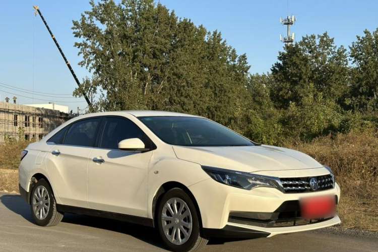 Used Venucia D60 2020 1.6L Entry Manual Comfort Edition Exterior 3