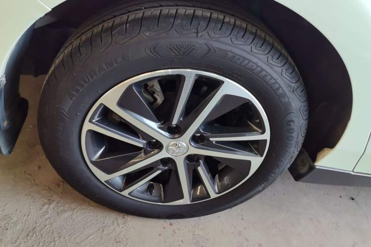 Used Venucia D60 2020 1.6L XL CVT Enjoyment Edition Exterior 3