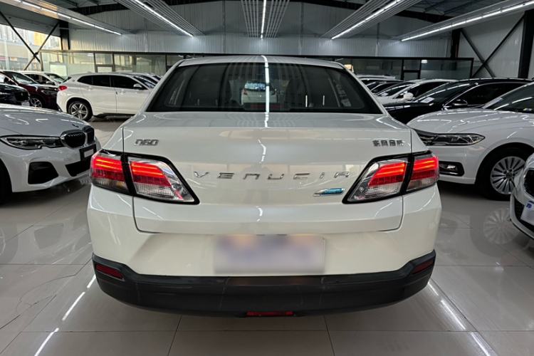 Used Venucia D60 2020 1.6L XE CVT Enjoyment Edition Exterior 4