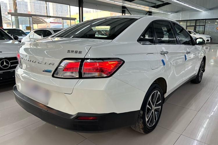 Used Venucia D60 2020 1.6L XE CVT Enjoyment Edition Exterior 5