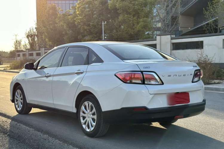 Used Venucia D60 2020 1.6L Entry Manual Comfort Edition Exterior 5