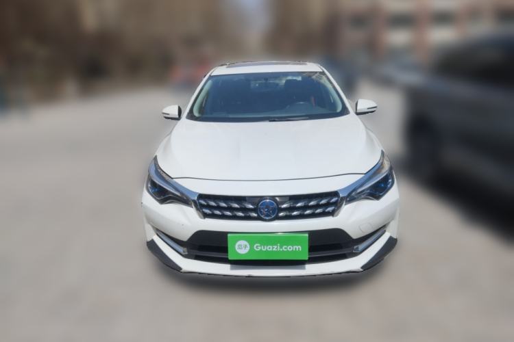 Used Venucia D60 2020 1.6L XL CVT Enjoyment Edition Front